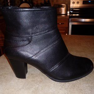 Womens Boots